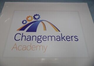 Reklaamkleebis - Changemakers Academy
